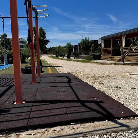 Moana Semesterbostad Banjole